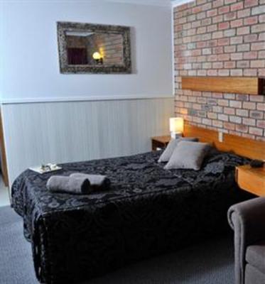 фото отеля Statesman Motor Inn