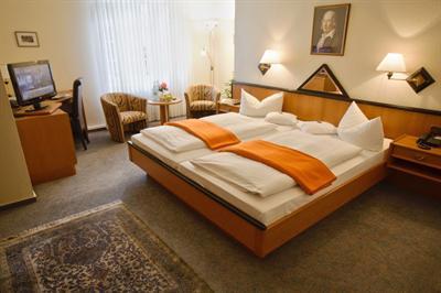 фото отеля Hotel Villa Am Kurpark