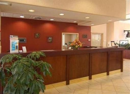 фото отеля Nuevo Inn & Suites