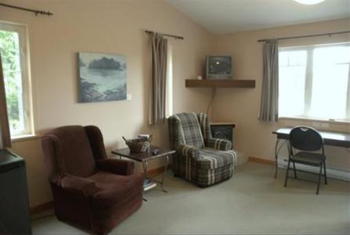 фото отеля Cynamoka Coffee House and Guest Suites