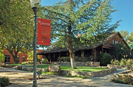 фото отеля SpringHill Suites Prescott