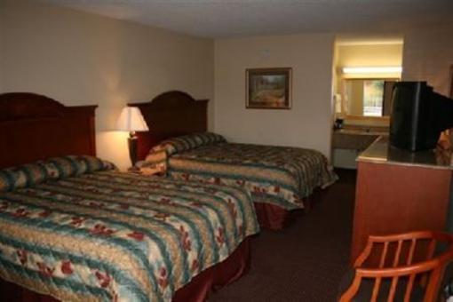 фото отеля Pigeon Forge Inn & Suites