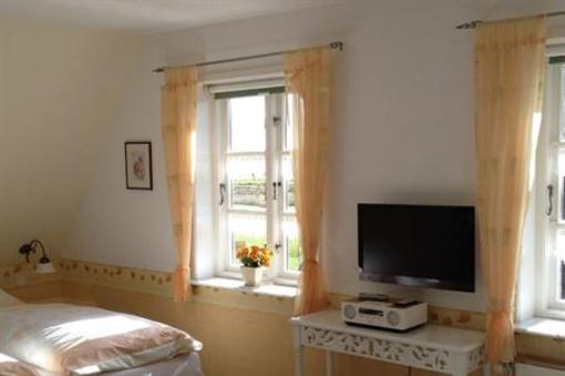 фото отеля Inselhotel Arfsten Wyk Auf Fohr
