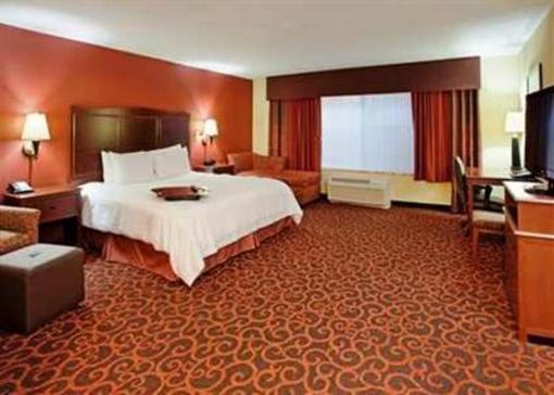 фото отеля Hampton Inn & Suites Watertown