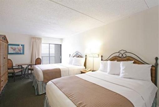 фото отеля BEST WESTERN on the Beach