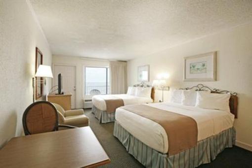 фото отеля BEST WESTERN on the Beach
