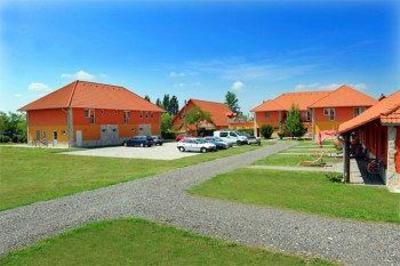 фото отеля Wellness Park Pension
