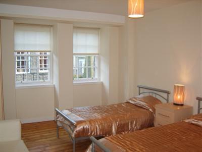 фото отеля Auld Reekie Royal Mile Apartment 1