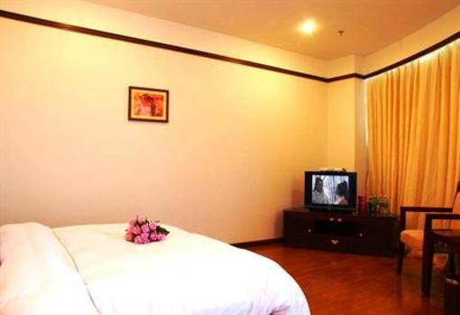 фото отеля Fenglaiyi Business Hotel Guangzhou