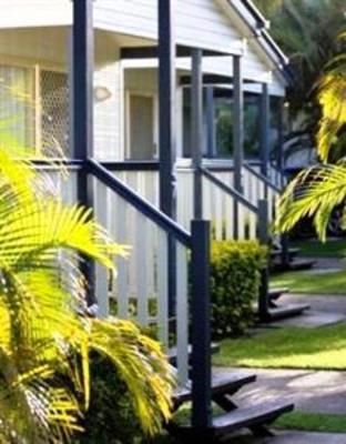 фото отеля Alex Beach Cabins & Tourist Park