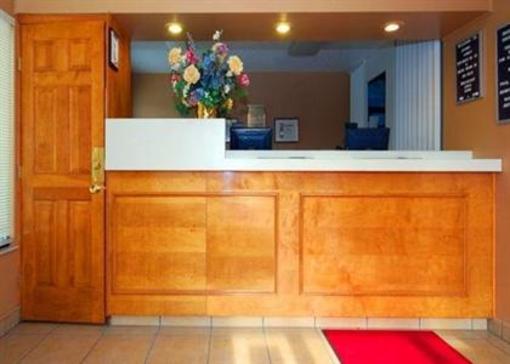 фото отеля Econo Lodge Cedar Point