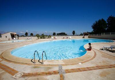 фото отеля Domaine Residentiel de plein-air La Pinede Cap d'Agde