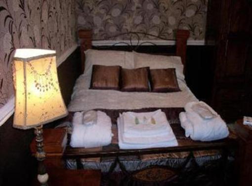 фото отеля Brownes Hotel