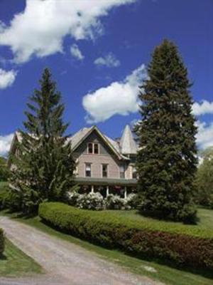 фото отеля Margaretville Mountain Inn