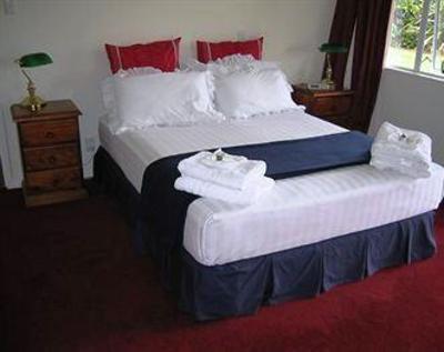 фото отеля Fairview Heights Bed & Breakfast North Shore