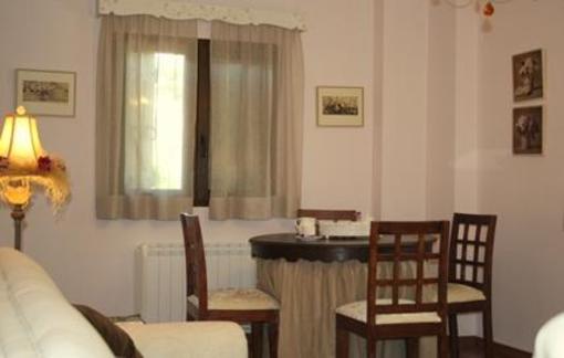 фото отеля Apartamentos Rurales El Horreo Miraflores de la Sierra