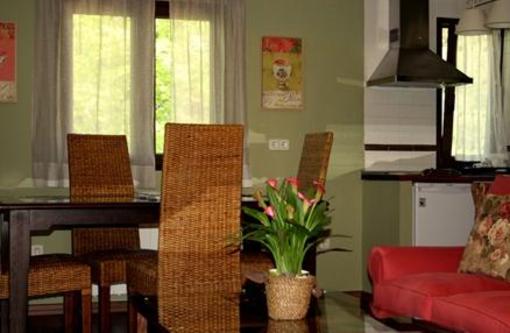 фото отеля Apartamentos Rurales El Horreo Miraflores de la Sierra
