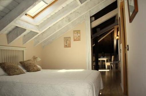фото отеля Apartamentos Rurales El Horreo Miraflores de la Sierra