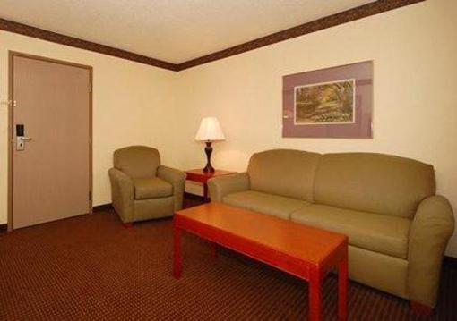 фото отеля Quality Suites Rockford