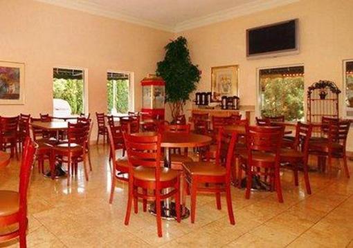 фото отеля Quality Suites Rockford