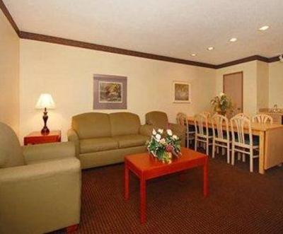 фото отеля Quality Suites Rockford