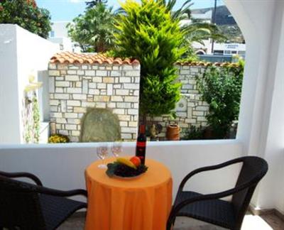 фото отеля Vassiliki Rooms Parikia