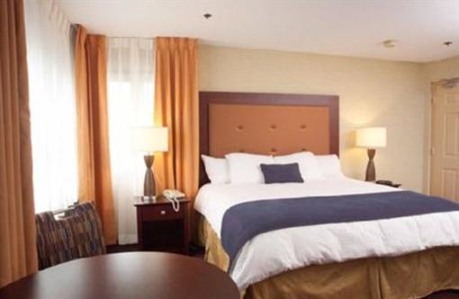 фото отеля Ivy Court Inn & Suites
