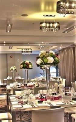 фото отеля Le Place d'Armes Hotel & Suites