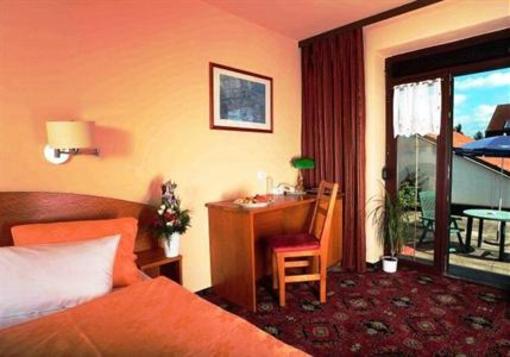 фото отеля Hotel Parkhotel Pruhonice