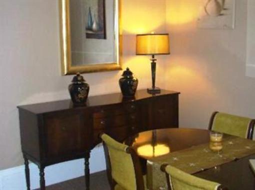 фото отеля Paragon Apartment Cheltenham