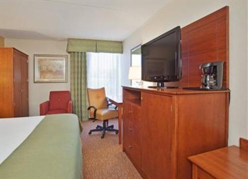 фото отеля Holiday Inn Express Lynchburg