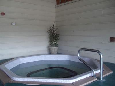 фото отеля Downtowner Inn Whitefish