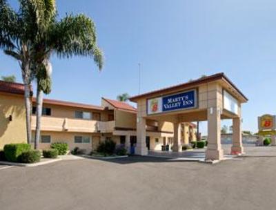 фото отеля Super 8 Marty's Valley Oceanside