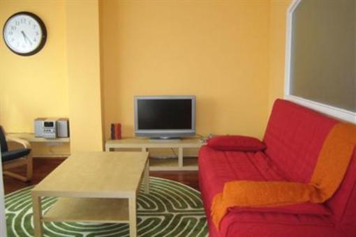 фото отеля BarcelonaForRent Roma Apartments