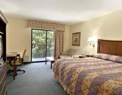 фото отеля Ramada Inn Blue Ridge