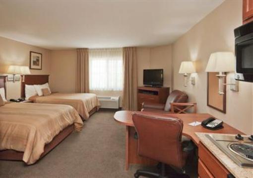 фото отеля Candlewood Suites Lafayette River Ranch