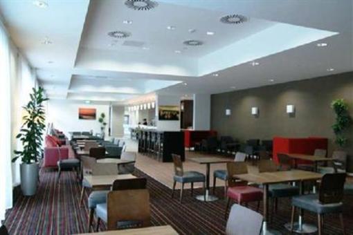 фото отеля Hampton by Hilton Newport East