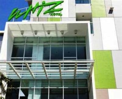 фото отеля Whiz Hotel Semarang