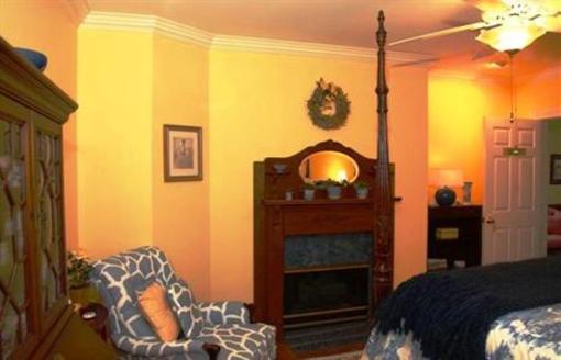 фото отеля Harmony Hill Bed & Breakfast