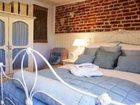 фото отеля Solley Farm House Bed & Breakfast Worth Deal