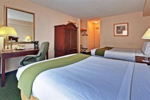 фото отеля Holiday Inn Express Toronto - Airport Area