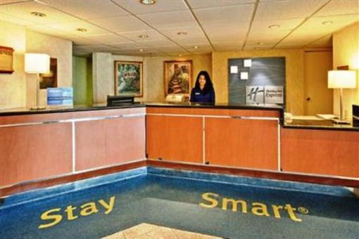 фото отеля Holiday Inn Express Toronto - Airport Area