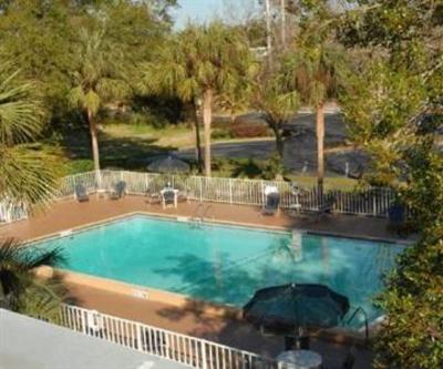 фото отеля Hotel Oaks Gainesville
