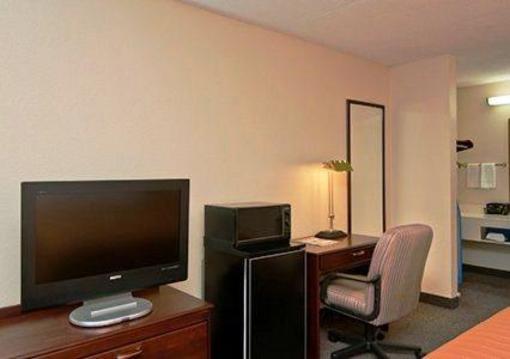 фото отеля Econo Lodge Inn and Suites Bentonville