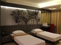 The Roa Hotel