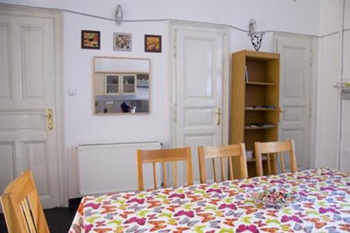 фото отеля Butterfly Hostel and Guesthouse