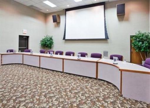 фото отеля Holiday Inn Big Rapids