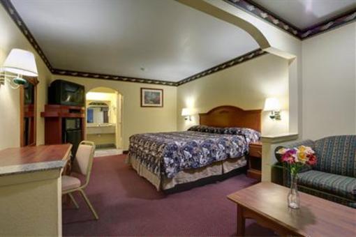 фото отеля Americas Best Value Inn & Suites Houston Rosenberg
