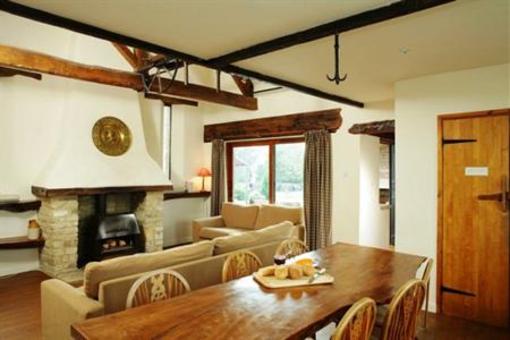 фото отеля The Great Tythe Barn