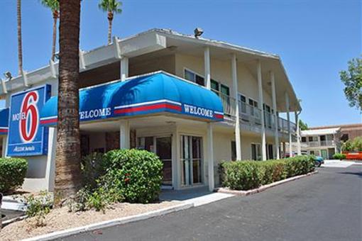 фото отеля Motel 6 Scottsdale